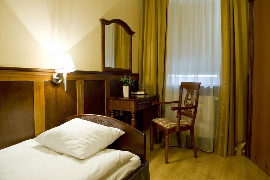 Hotel Kresowianka Bydgoszcz Exteriör bild